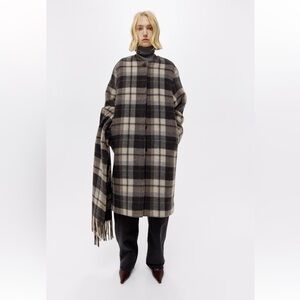 H&M Black and Cream Plaid Cape